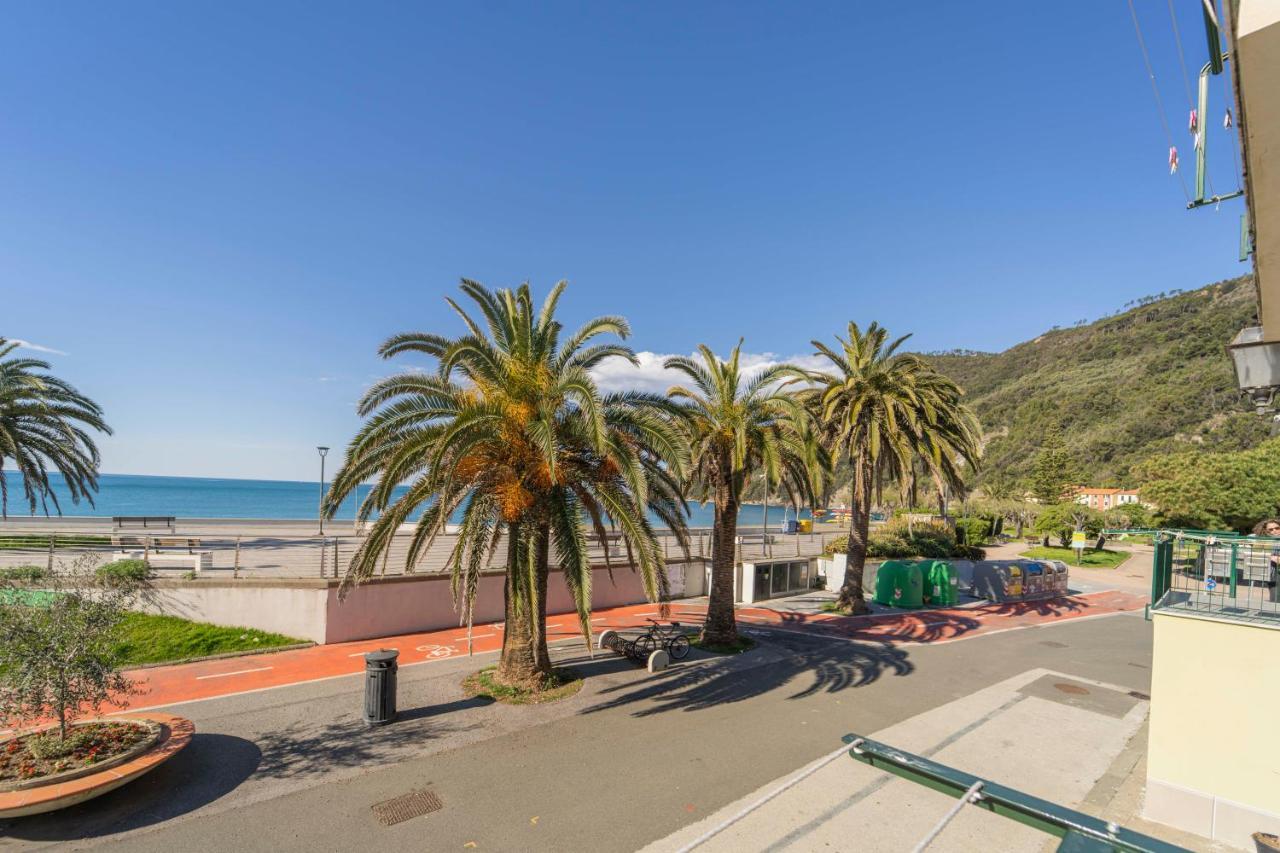 105 - La Casa Di Jacopo, Fronte E Vista Mare In Centro A Riva Trigoso, 20 Metri Dalla Spiaggia Daire Sestri Levante Dış mekan fotoğraf